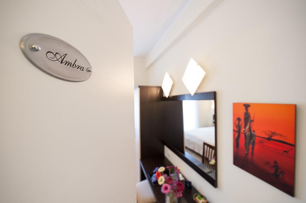 ホテル アルバ ロマーナ B＆B ローマ エクステリア 写真
