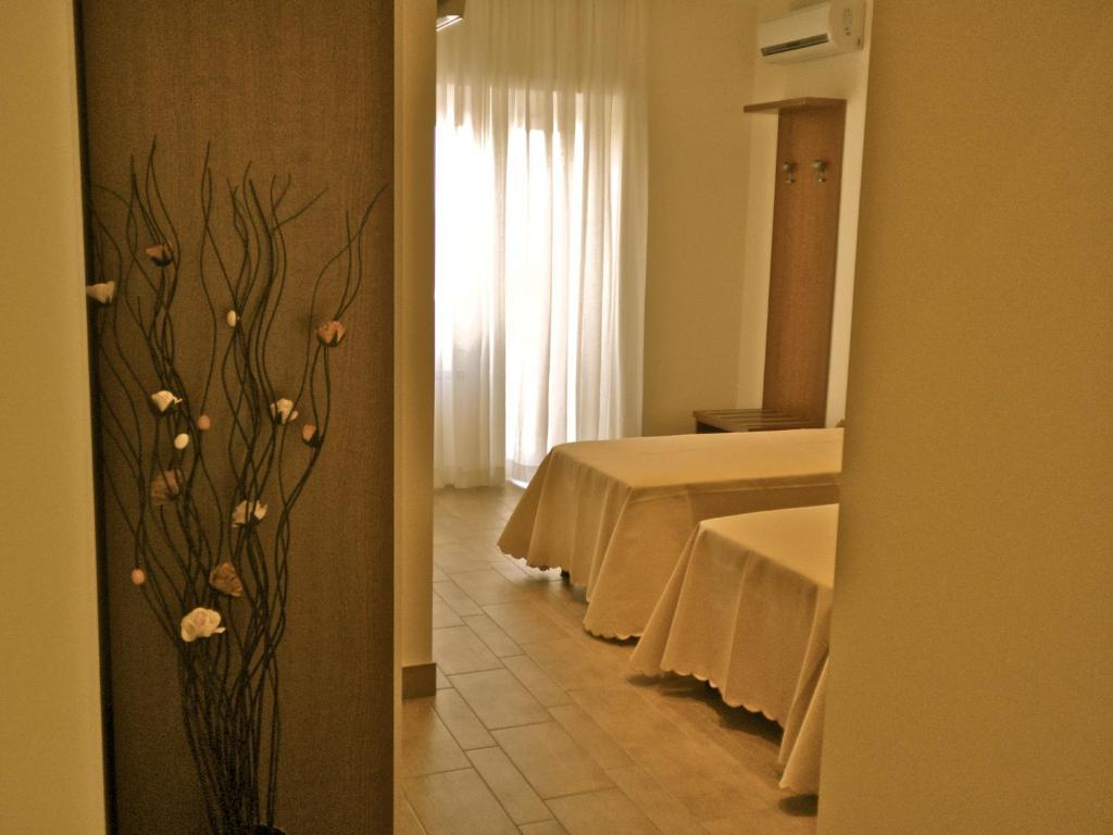 ホテル アルバ ロマーナ B＆B ローマ 部屋 写真